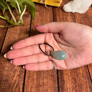 Collar de Amazonita en Gota – Mineral del Coraje y la Autoexpresión