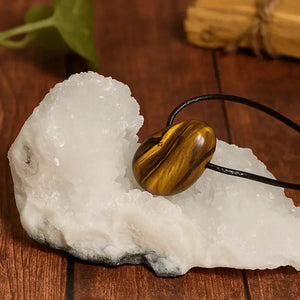 Collar Largo de Ojo de Tigre en Perita – Mineral de Protección y Claridad